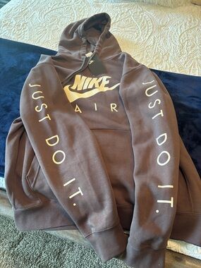 Nike Brown Hoodie with cream Nike Air Logo